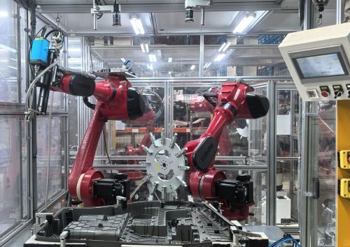 【开发区改革周刊二版】邹总已审(分离图)(30389115)-20260115093115