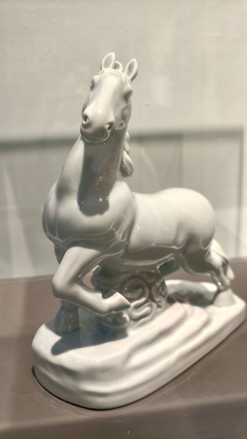 7F6DA9E7F3DA28375D9AC43B21A97EB2